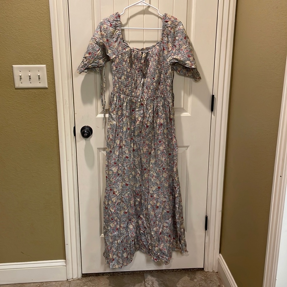 Peasant dress floral with drawstring sleeves